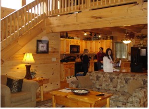 L-R: Darcy Crowder, Anna Steffl, Brenna Lauren